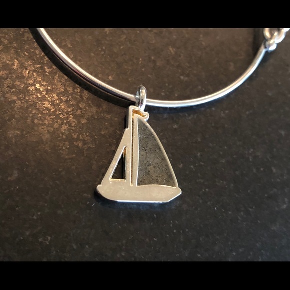 Dune Jewelry Sailboat Beach Bangle - Picture 3 of 3